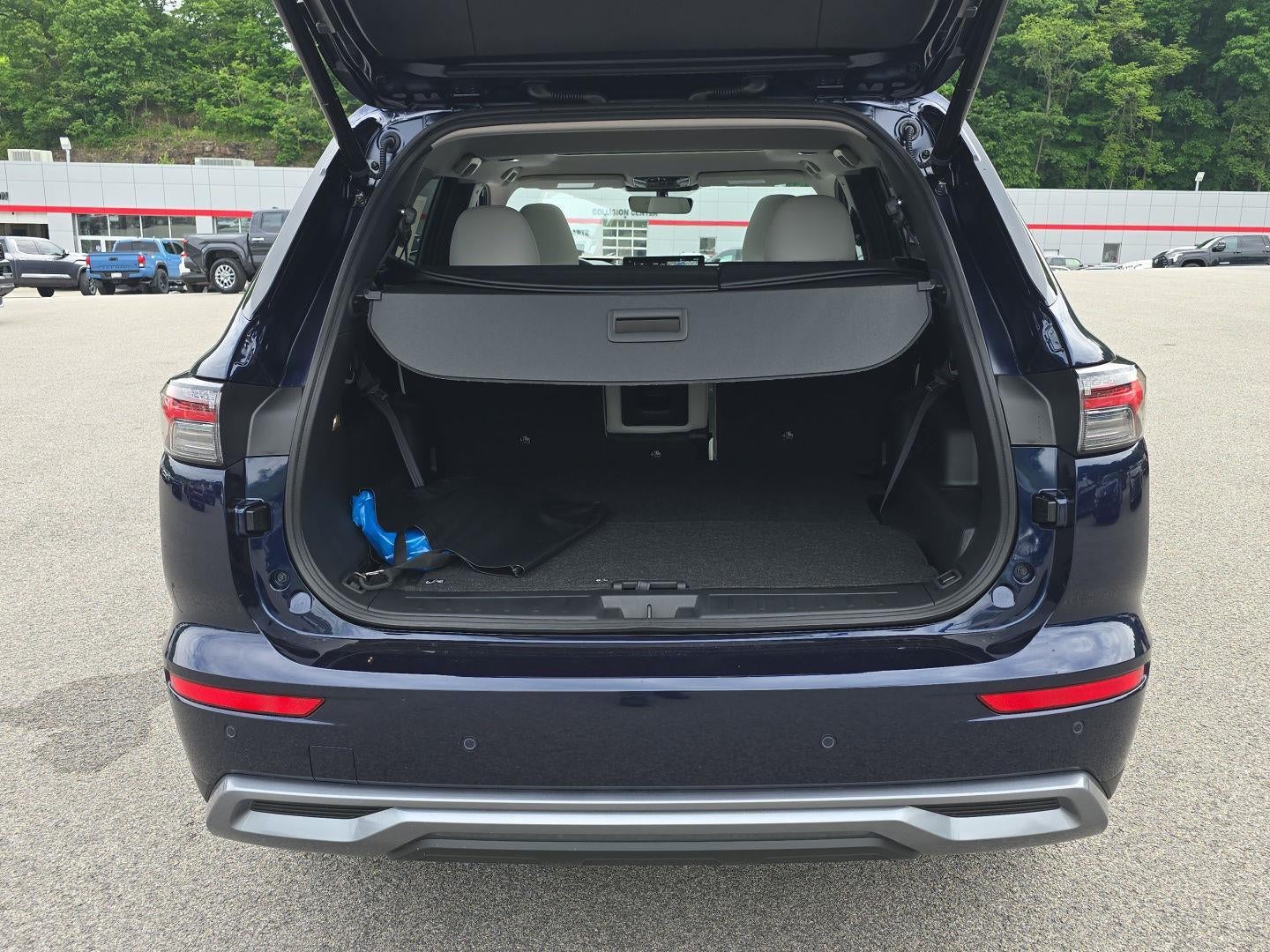 2026 Mitsubishi Outlander Plug-In Hybrid SE