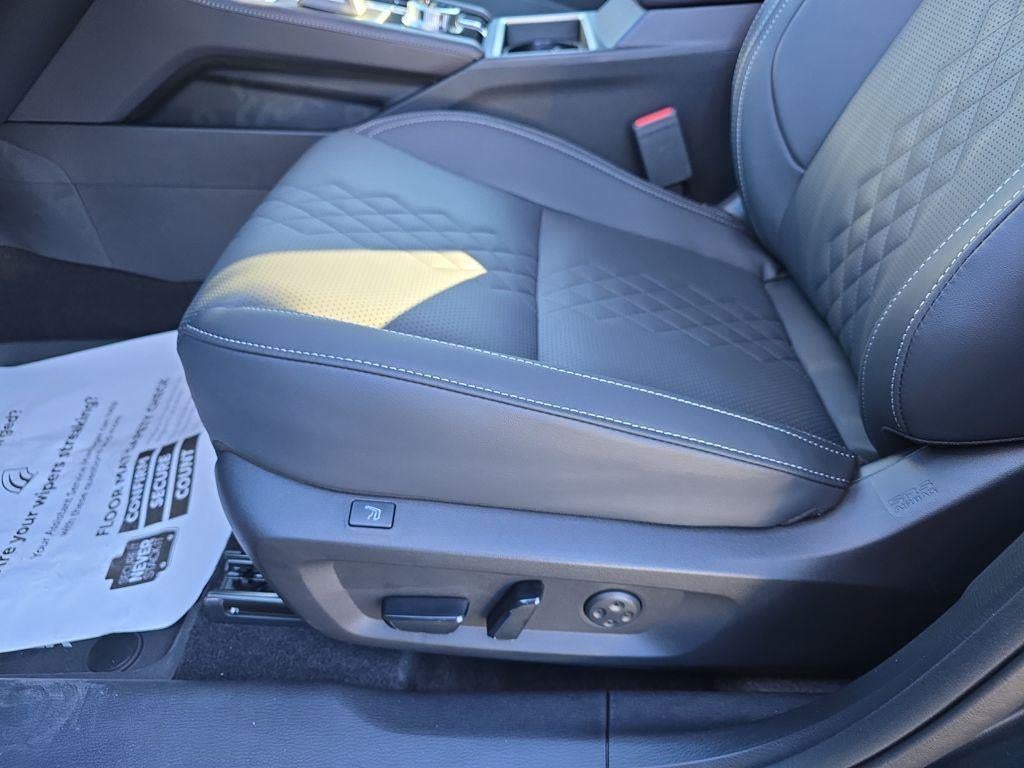 2025 Mitsubishi OUTLANDER PLUG-IN HYBRID SEL BLACK EDITION S-AWC