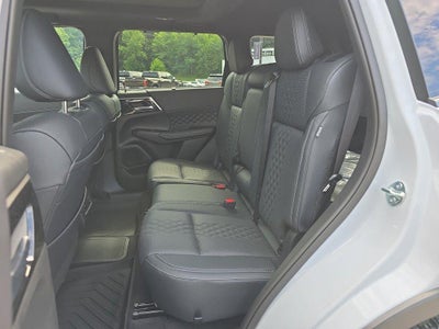 2025 Mitsubishi Outlander Plug-In Hybrid SEL Black Edition