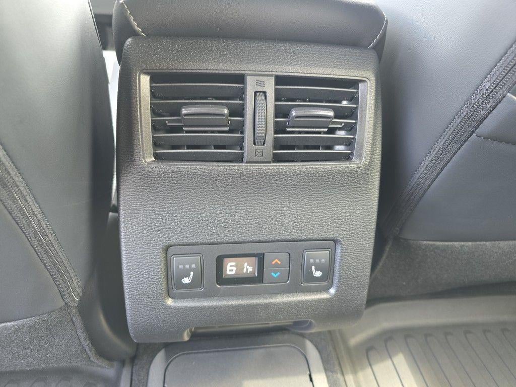 2025 Mitsubishi Outlander Plug-In Hybrid SEL Black Edition