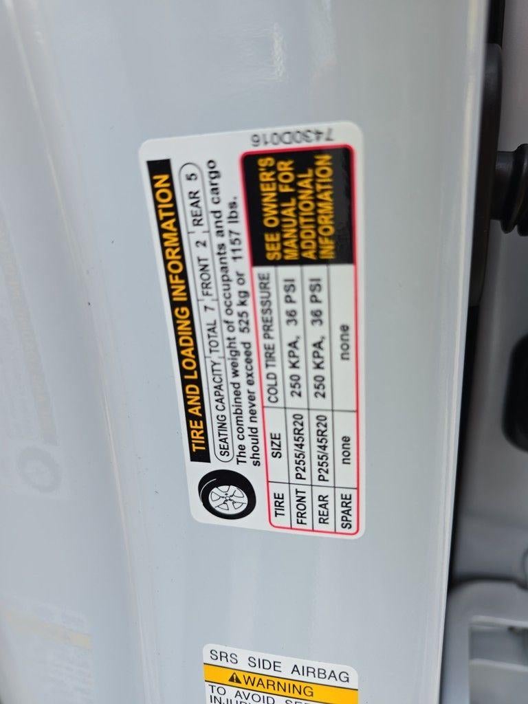 2025 Mitsubishi Outlander Plug-In Hybrid SEL Black Edition