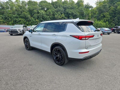 2025 Mitsubishi Outlander Plug-In Hybrid SEL Black Edition