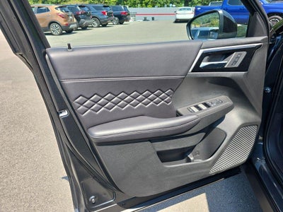 2025 Mitsubishi Outlander Plug-In Hybrid SEL Black Edition