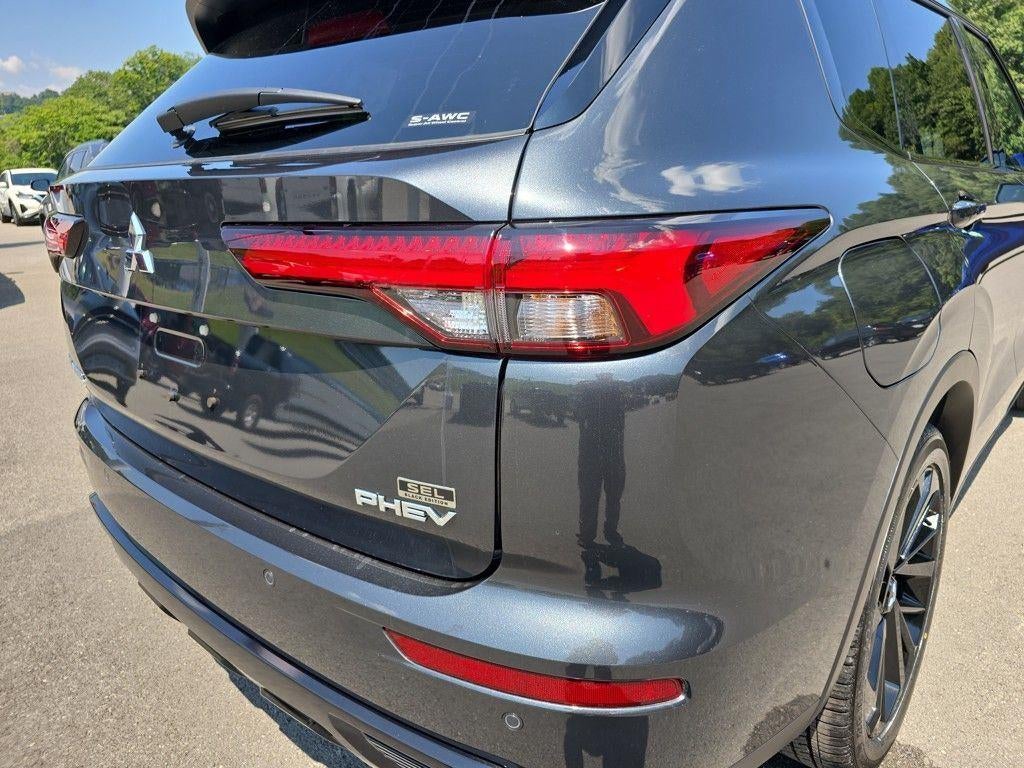 2025 Mitsubishi Outlander Plug-In Hybrid SEL Black Edition