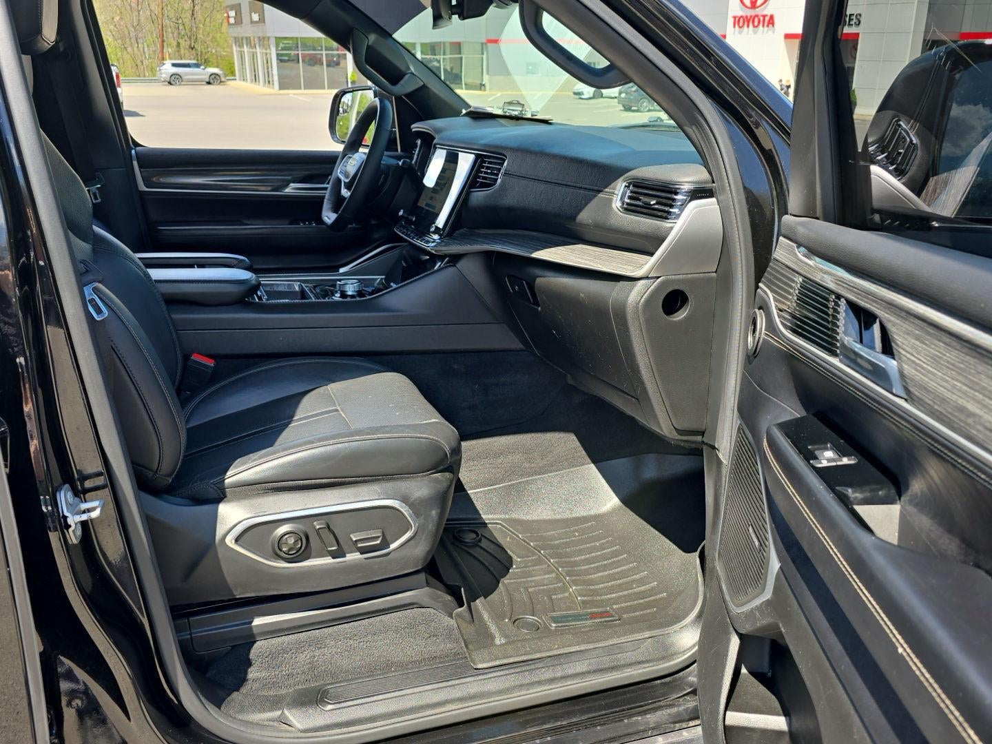 2022 Jeep Wagoneer Series II