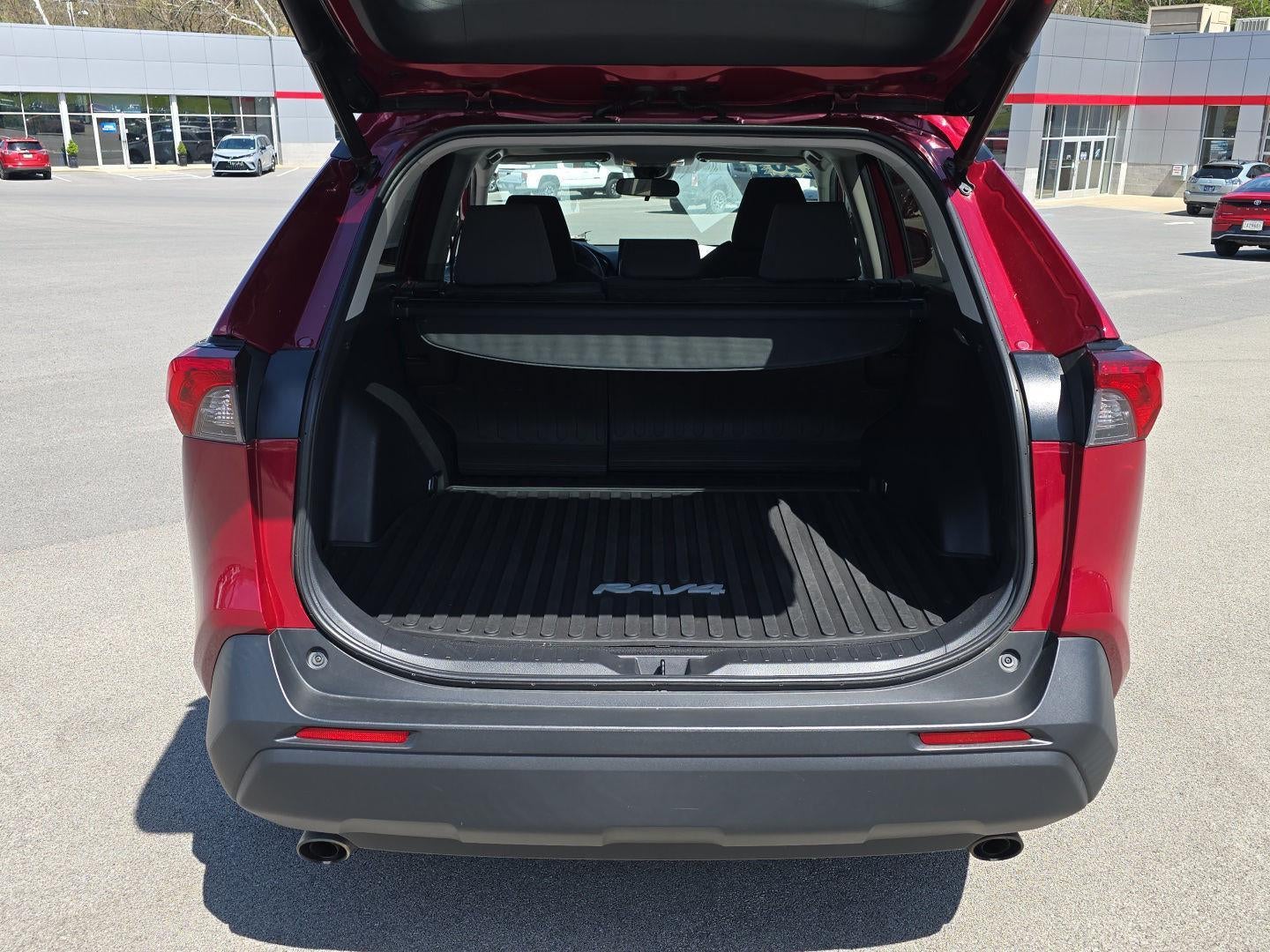 2020 Toyota RAV4 XLE