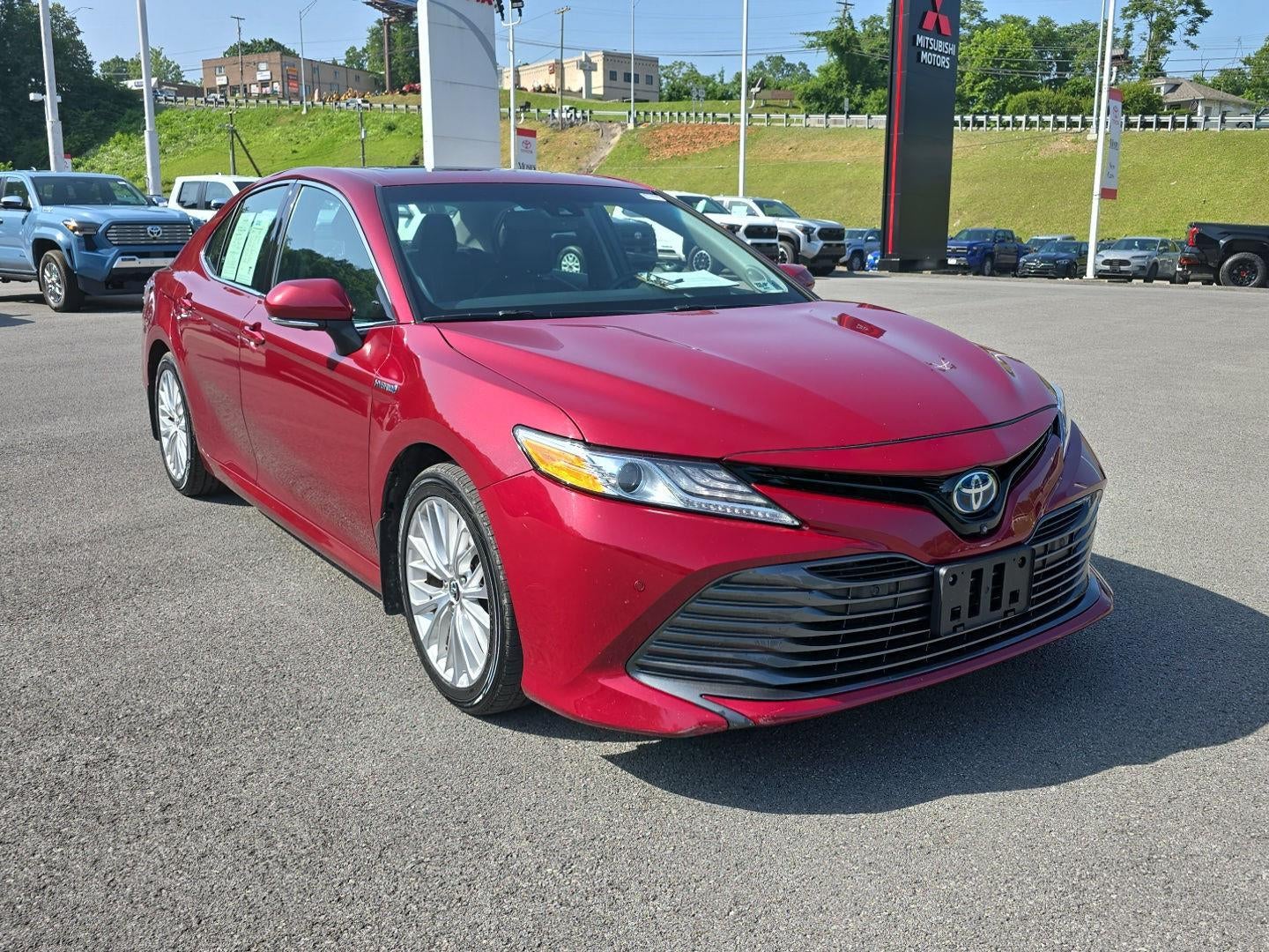 2018 Toyota Camry Hybrid XLE
