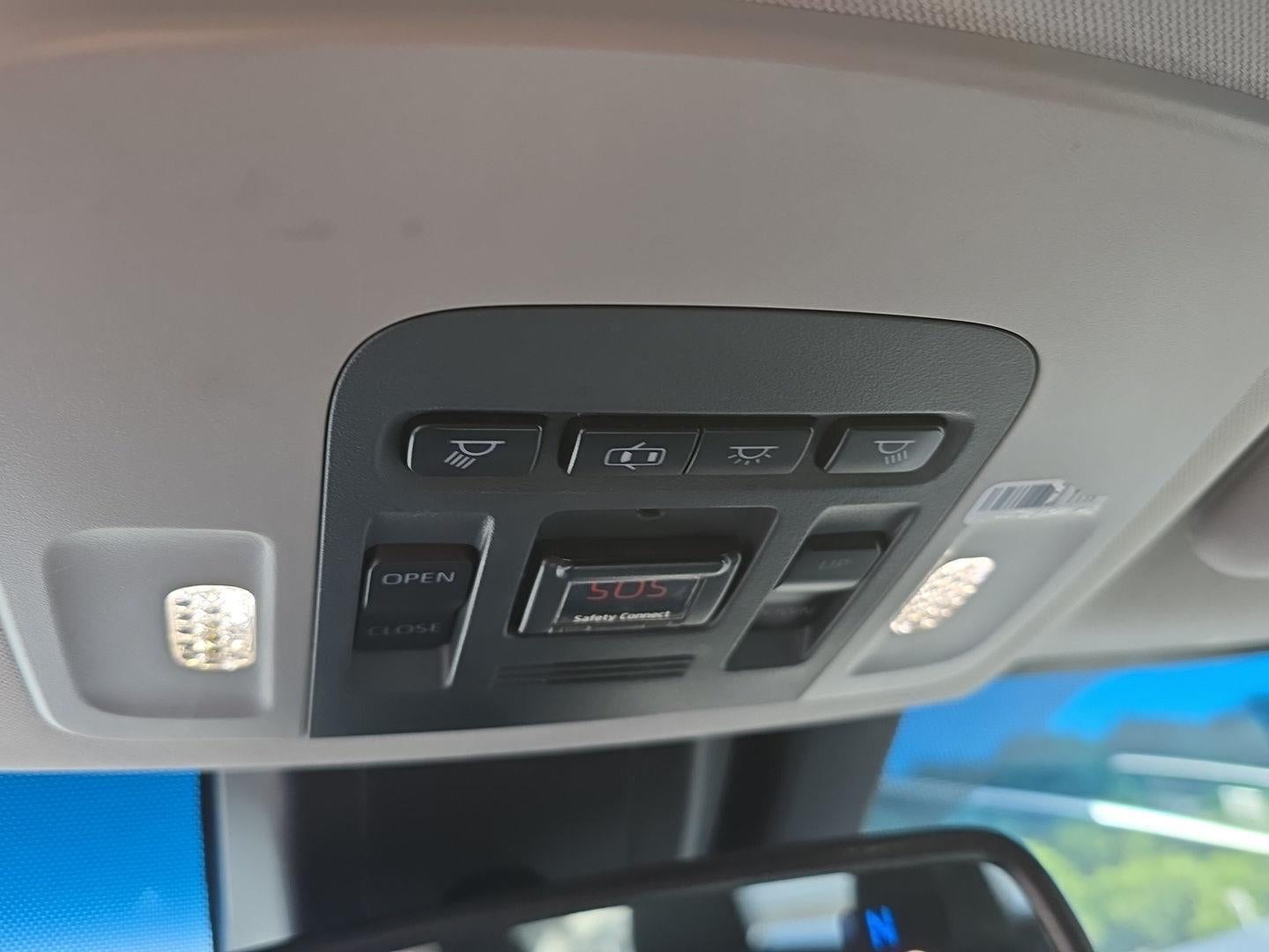 2018 Toyota Camry Hybrid XLE