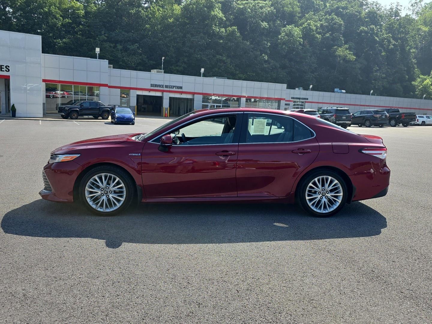 2018 Toyota Camry Hybrid XLE