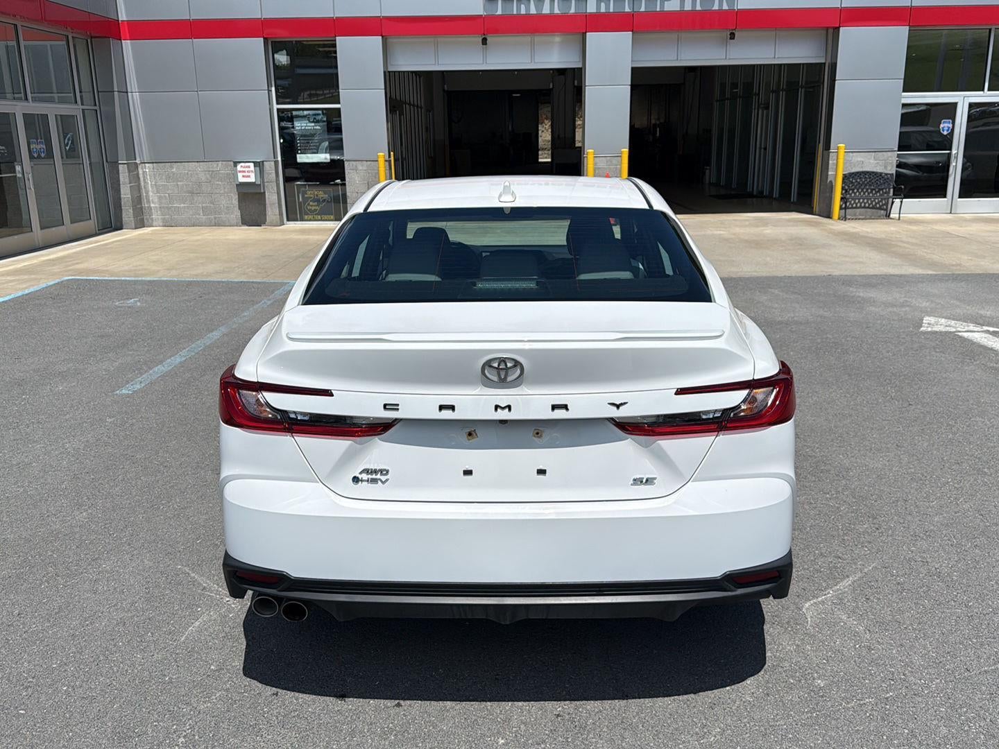 2025 Toyota Camry SE