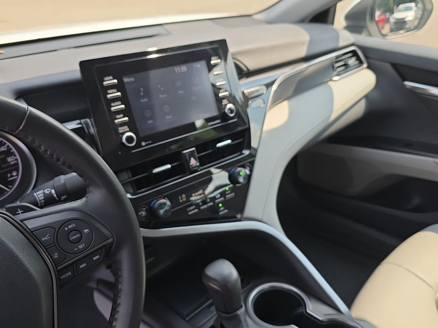 2023 Toyota Camry Hybrid SE