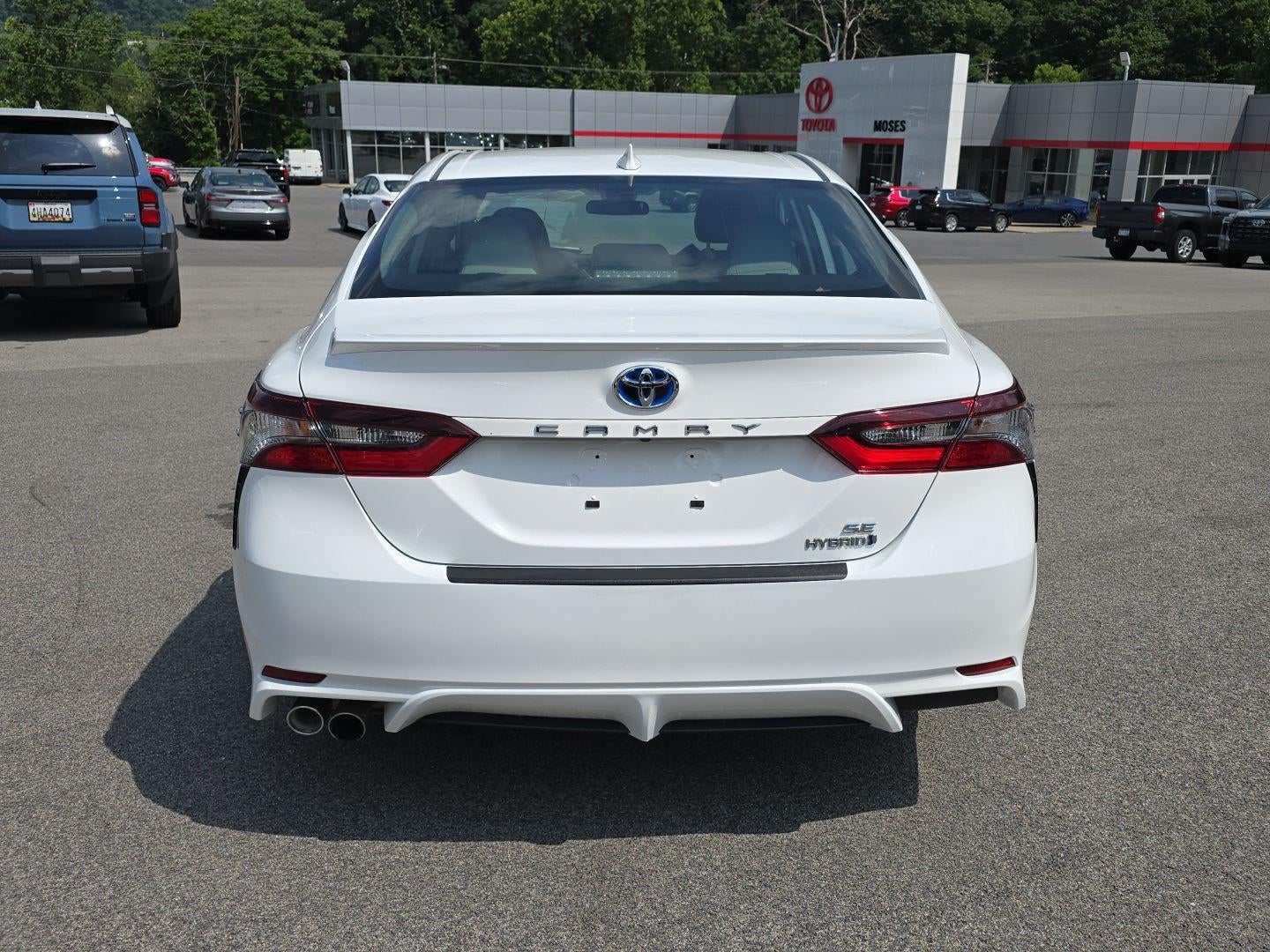 2023 Toyota Camry Hybrid SE