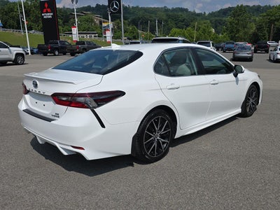 2023 Toyota Camry Hybrid SE