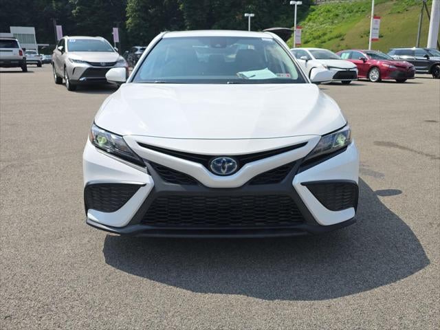 2023 Toyota Camry Hybrid SE