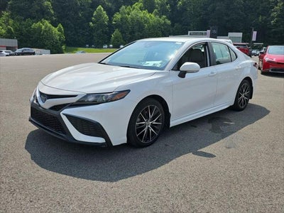 2023 Toyota Camry Hybrid SE
