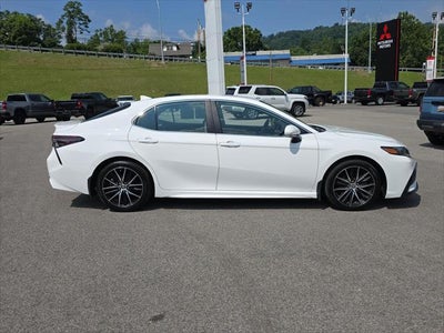 2023 Toyota Camry Hybrid SE