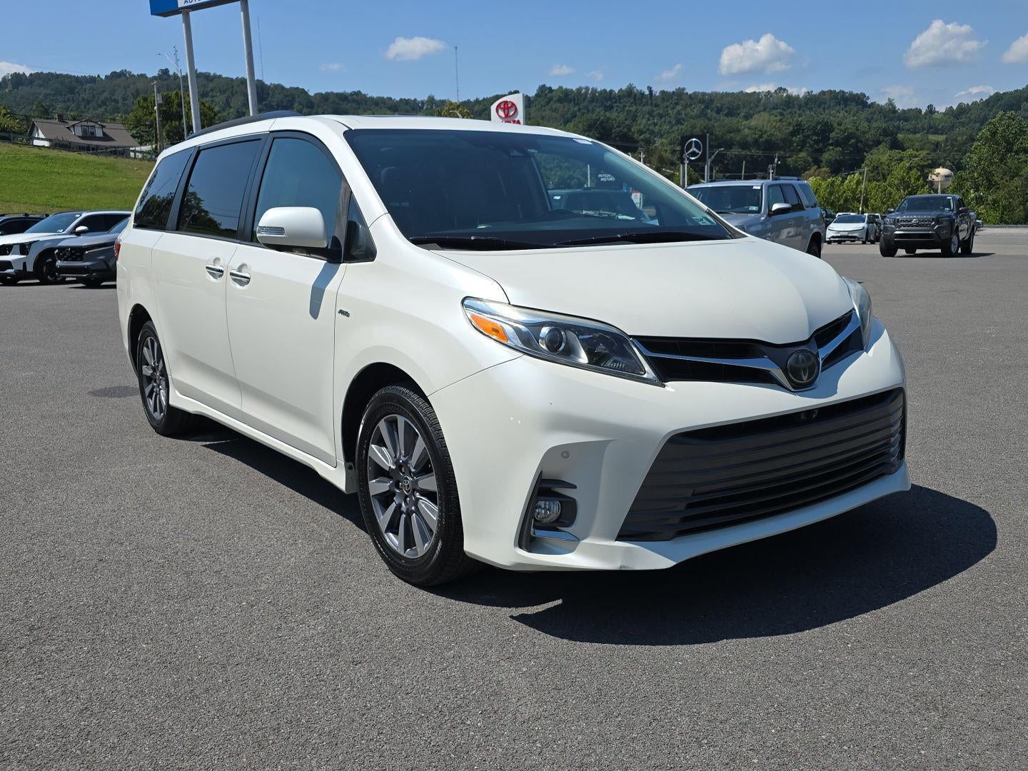 2020 Toyota Sienna Limited Premium 7-Passenger