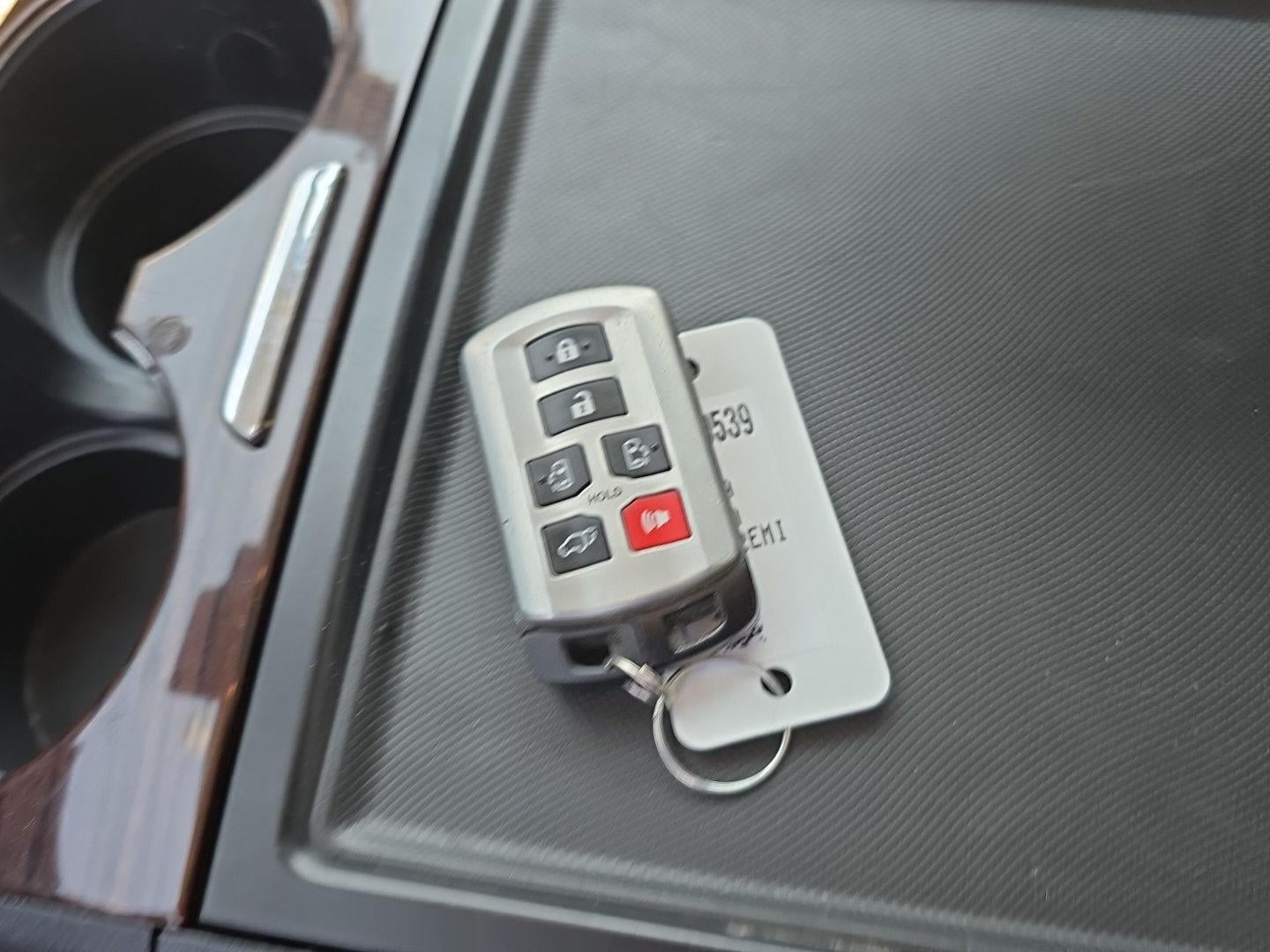 2020 Toyota Sienna Limited Premium 7-Passenger