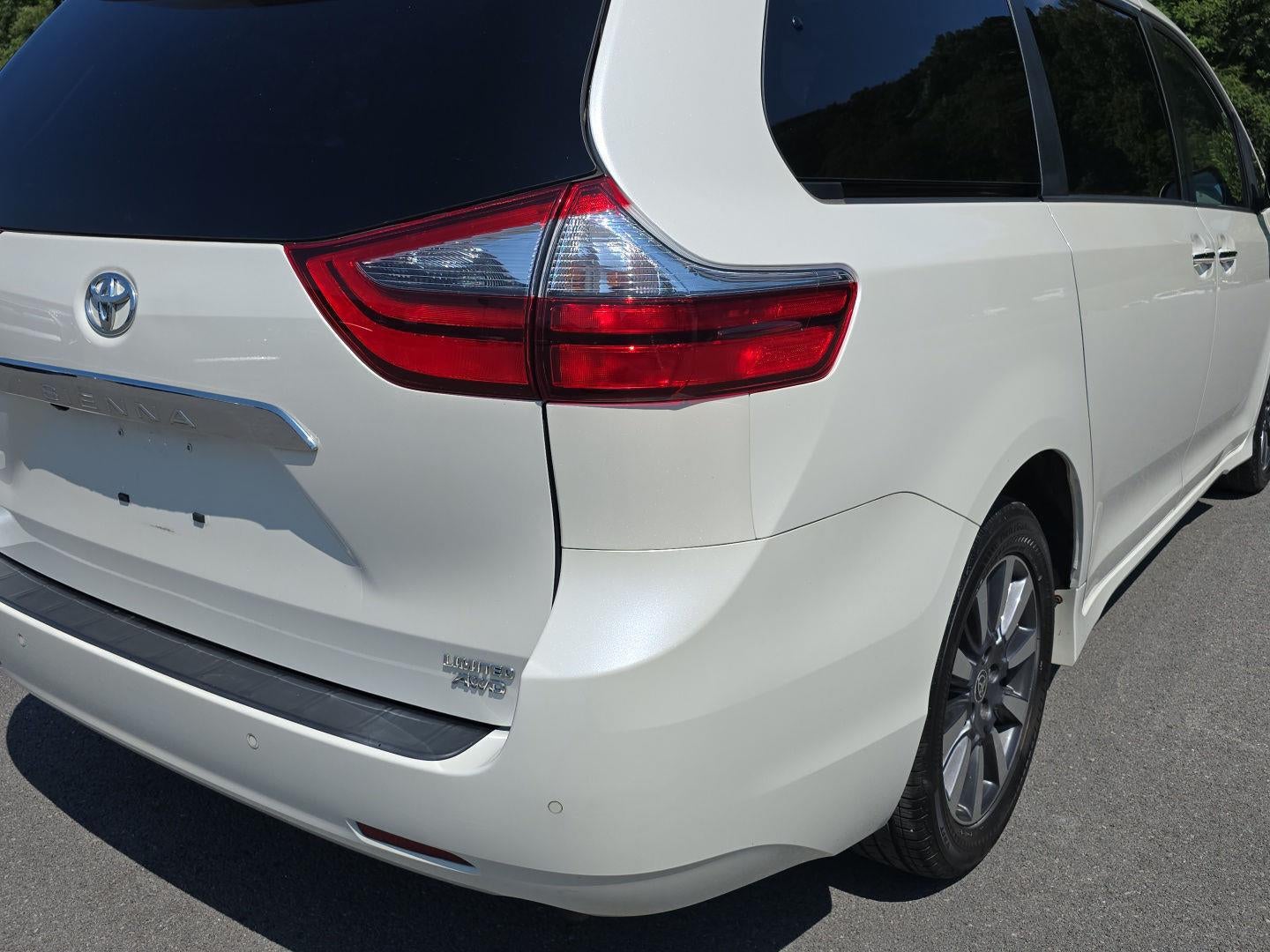 2020 Toyota Sienna Limited Premium 7-Passenger