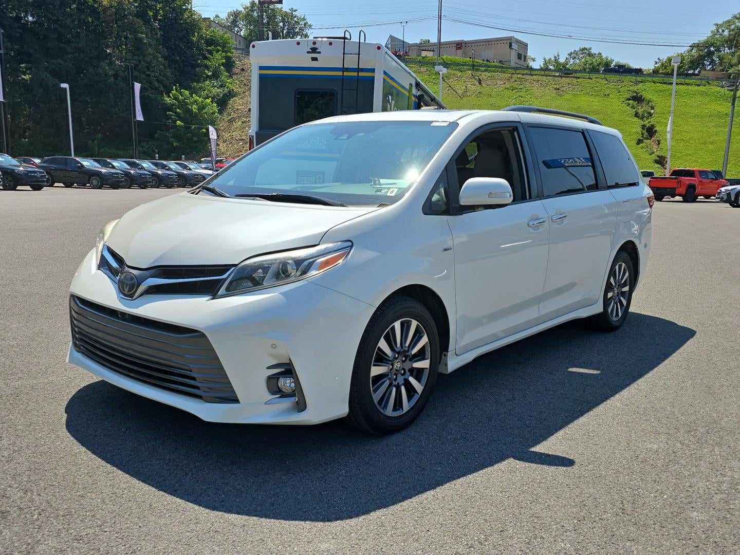 2020 Toyota Sienna Limited Premium 7-Passenger