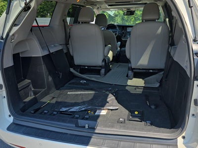 2020 Toyota Sienna Limited Premium 7-Passenger