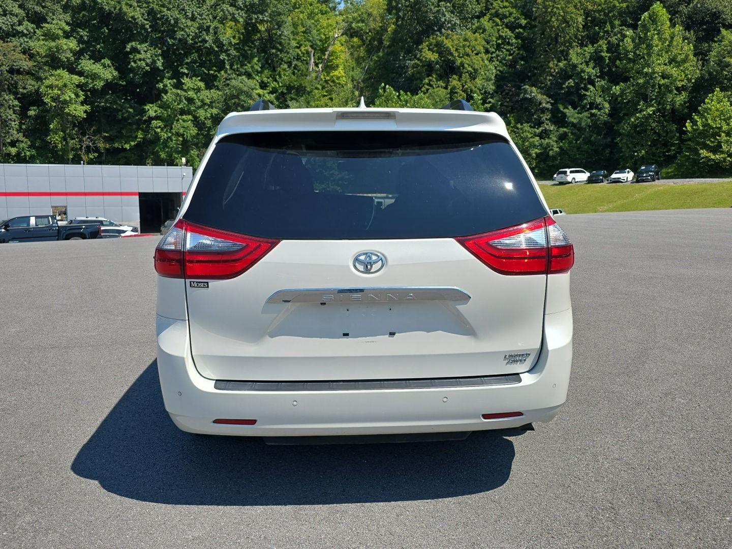 2020 Toyota Sienna Limited Premium 7-Passenger