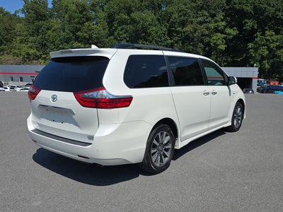 2020 Toyota Sienna Limited Premium 7-Passenger