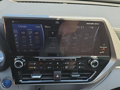 2022 Toyota Highlander Hybrid Platinum
