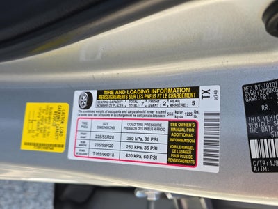 2022 Toyota Highlander Hybrid Platinum