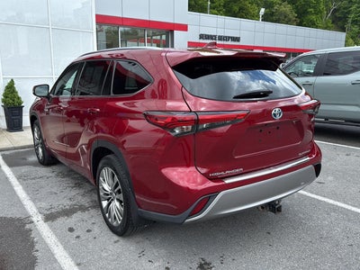 2020 Toyota Highlander Hybrid Platinum