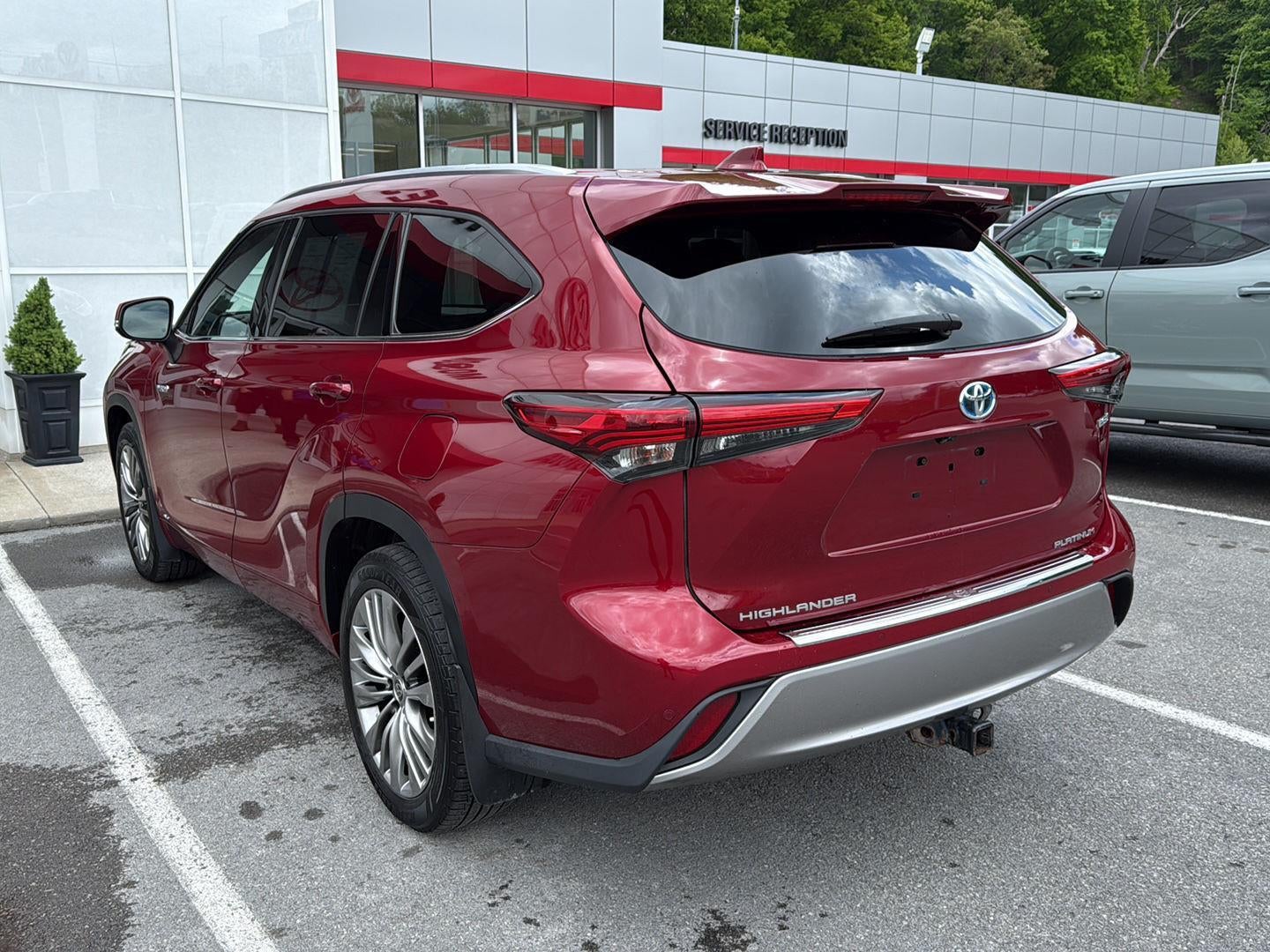 2020 Toyota Highlander Hybrid Platinum