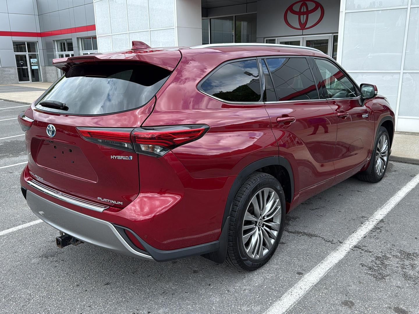 2020 Toyota Highlander Hybrid Platinum