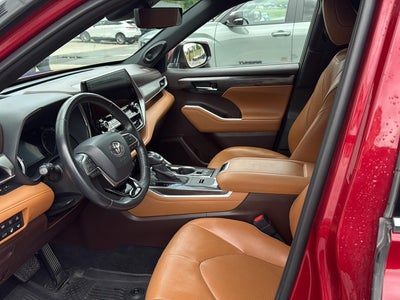 2020 Toyota Highlander Hybrid Platinum