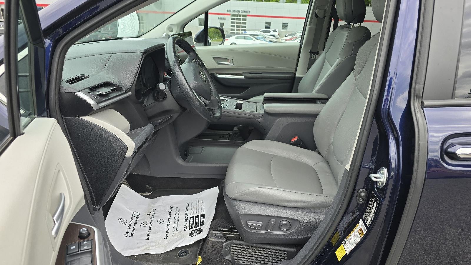 2021 Toyota Sienna XLE