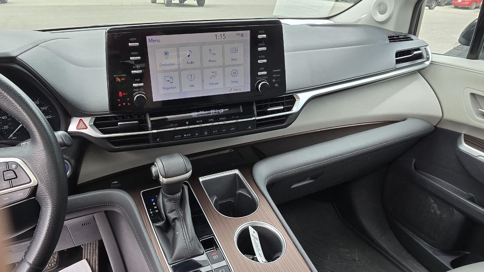 2021 Toyota Sienna XLE