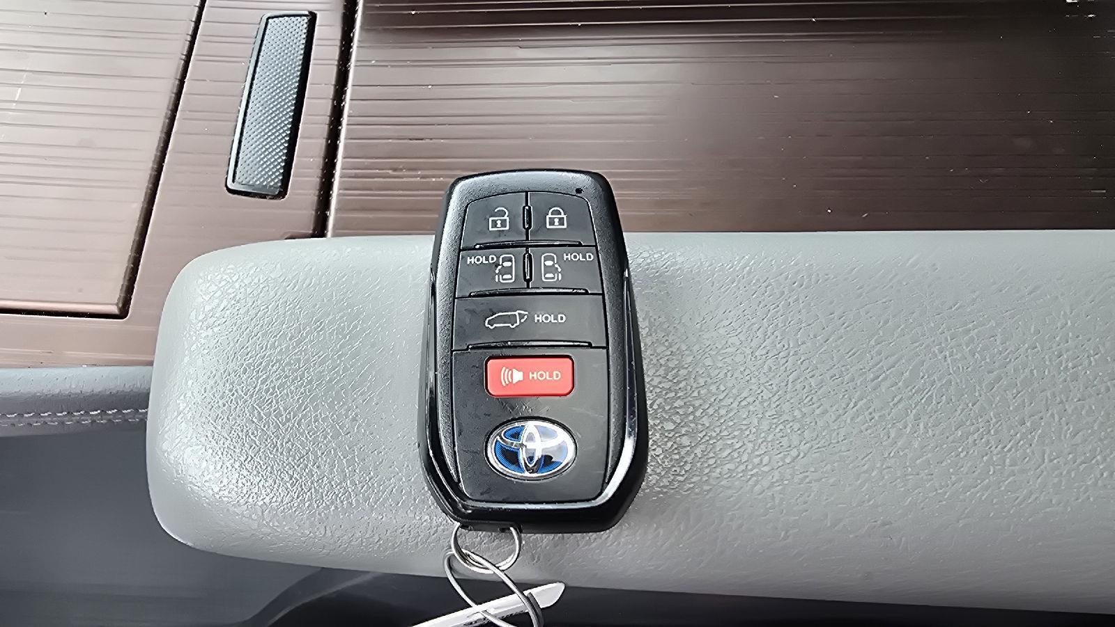 2021 Toyota Sienna XLE