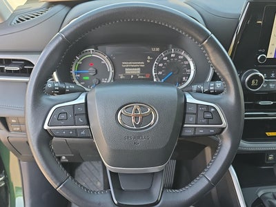 2025 Toyota Highlander Hybrid XLE
