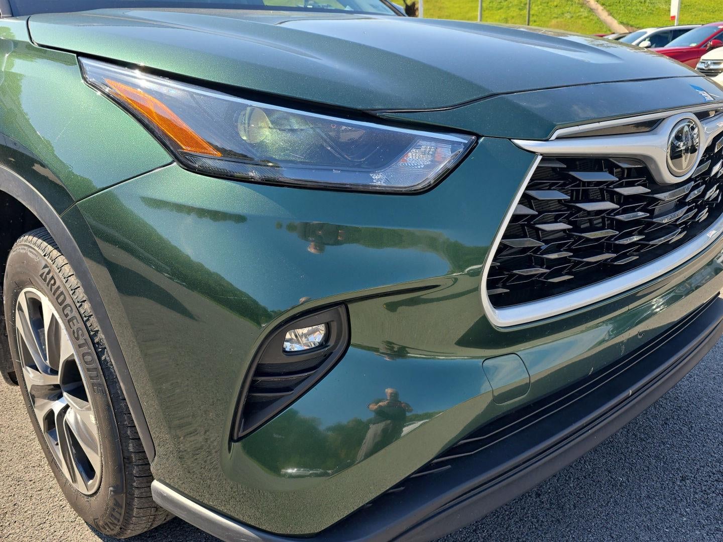 2025 Toyota Highlander Hybrid XLE