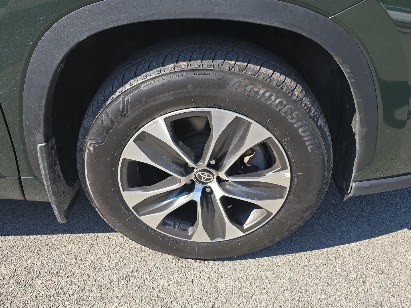 2025 Toyota Highlander Hybrid XLE