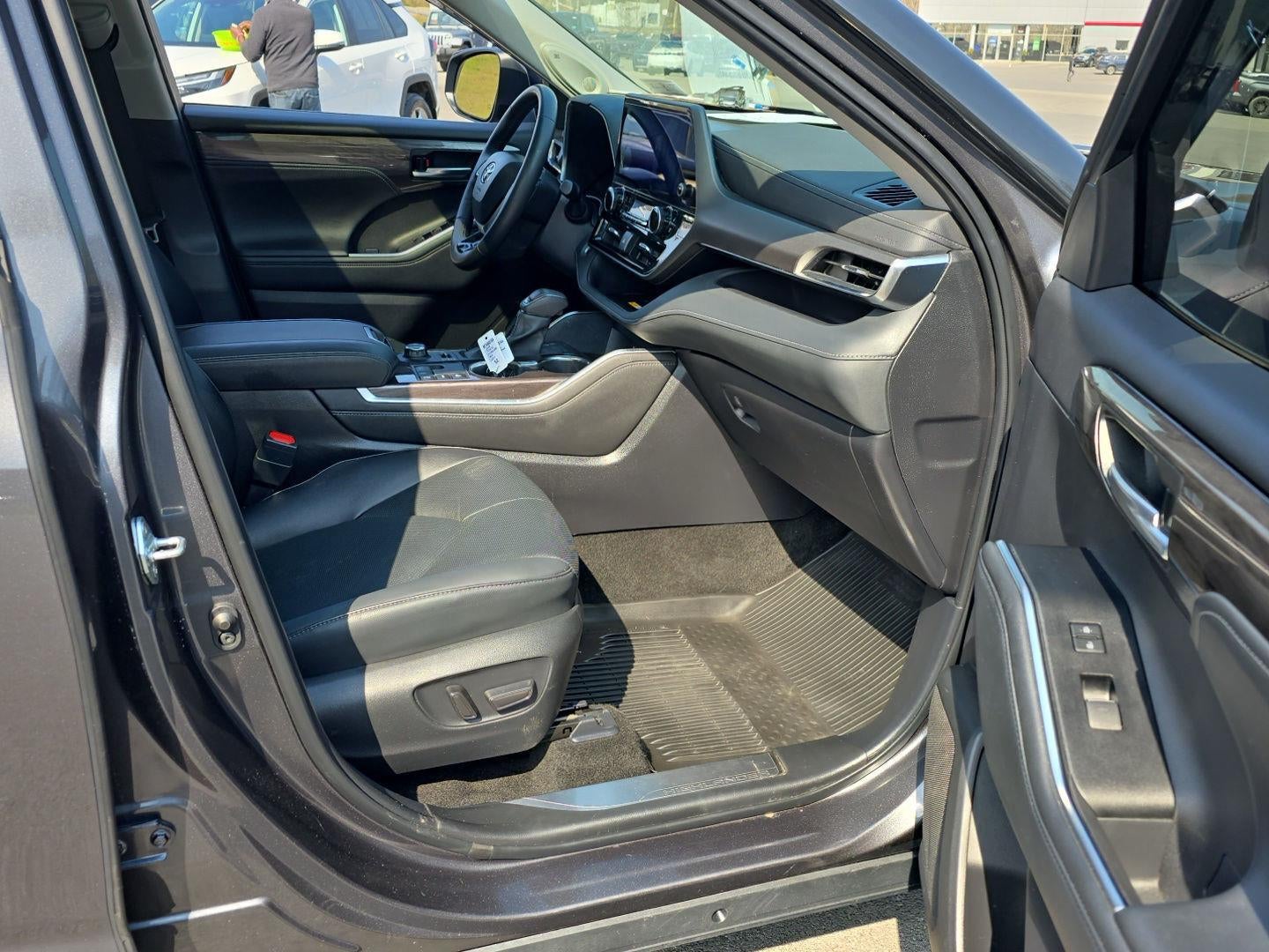 2025 Toyota Highlander Limited