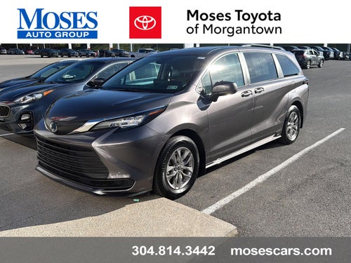 2023 Toyota Sienna LE 8-Passenger
