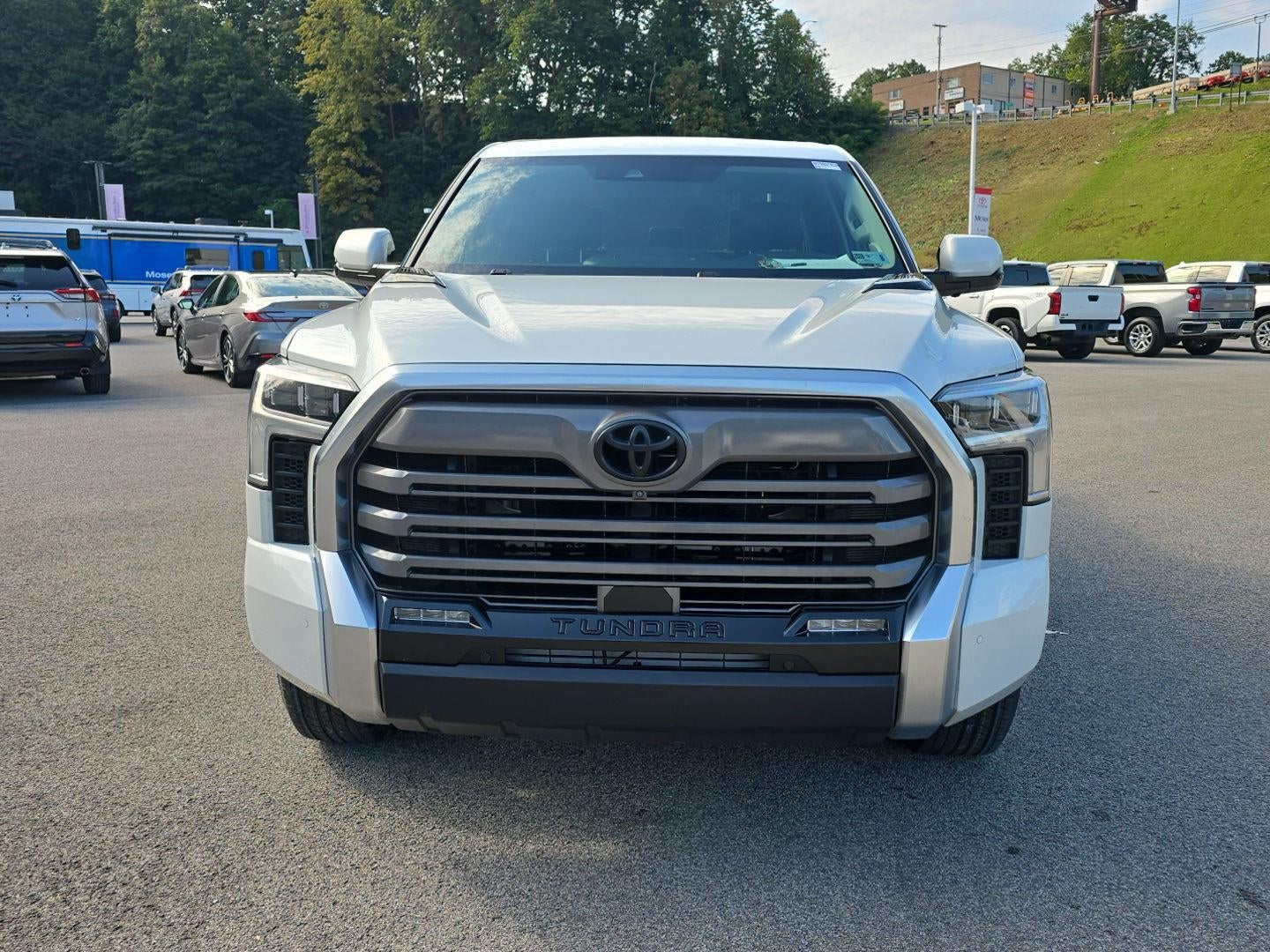 2023 Toyota Tundra Limited HV