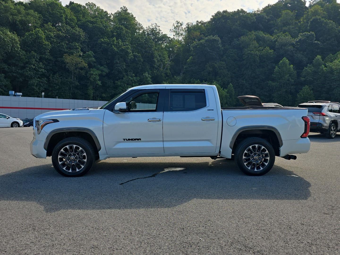 2023 Toyota Tundra Limited HV