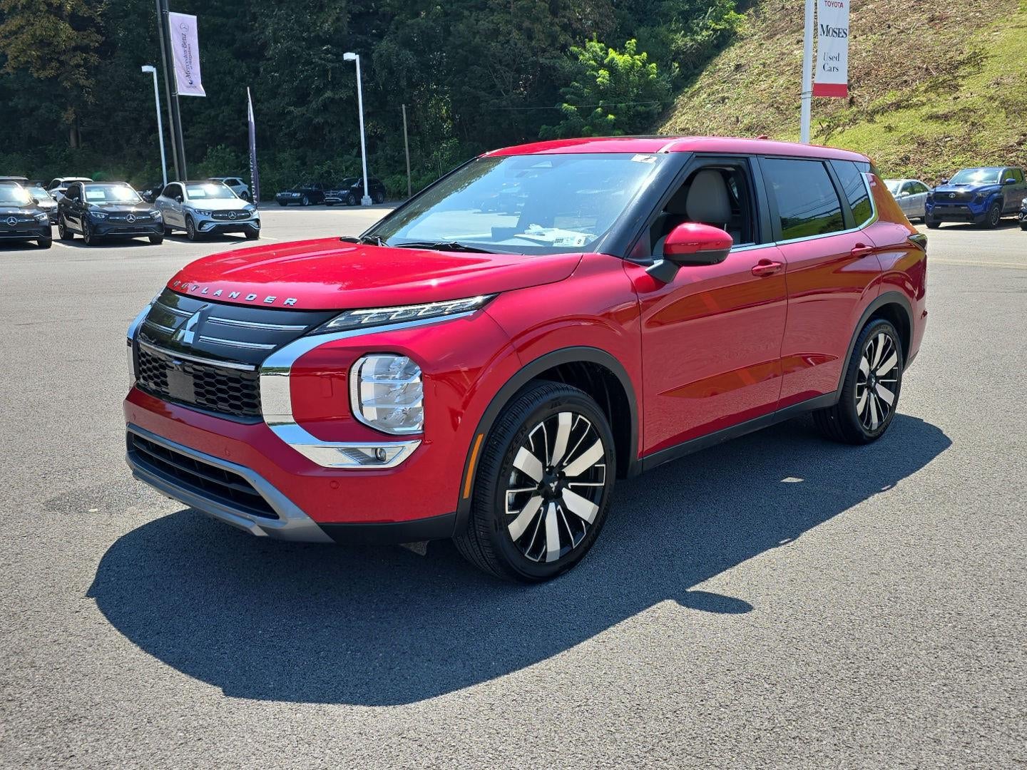 2025 Mitsubishi Outlander SE