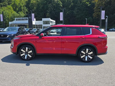 2025 Mitsubishi Outlander SE