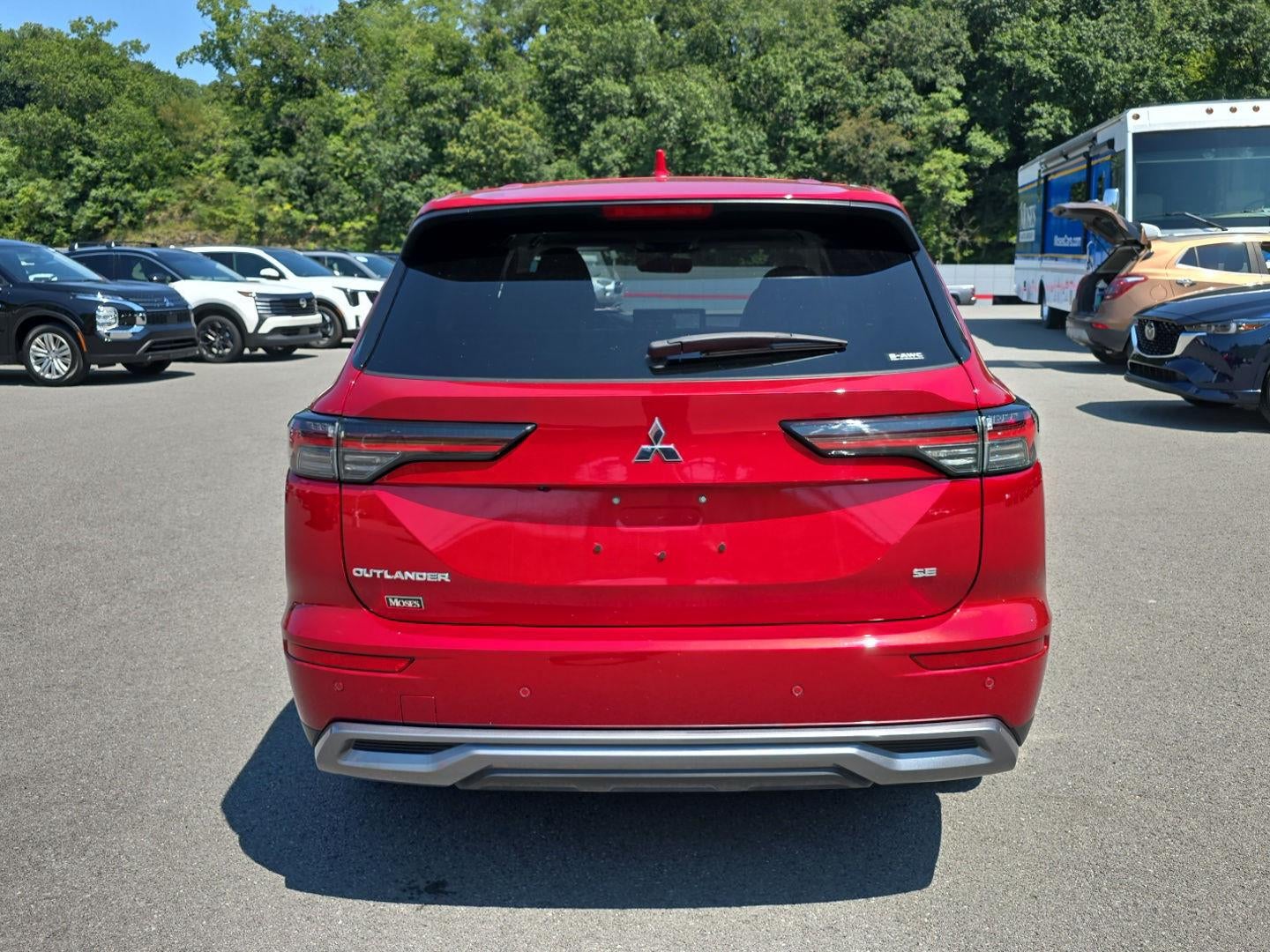 2025 Mitsubishi Outlander SE