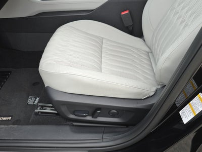 2025 Mitsubishi Outlander Platinum Edition