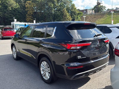 2025 Mitsubishi Outlander Plug-In Hybrid ES