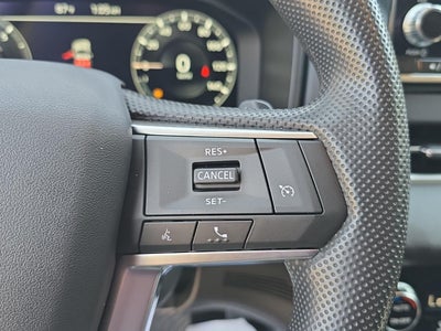 2025 Mitsubishi Outlander Plug-In Hybrid ES