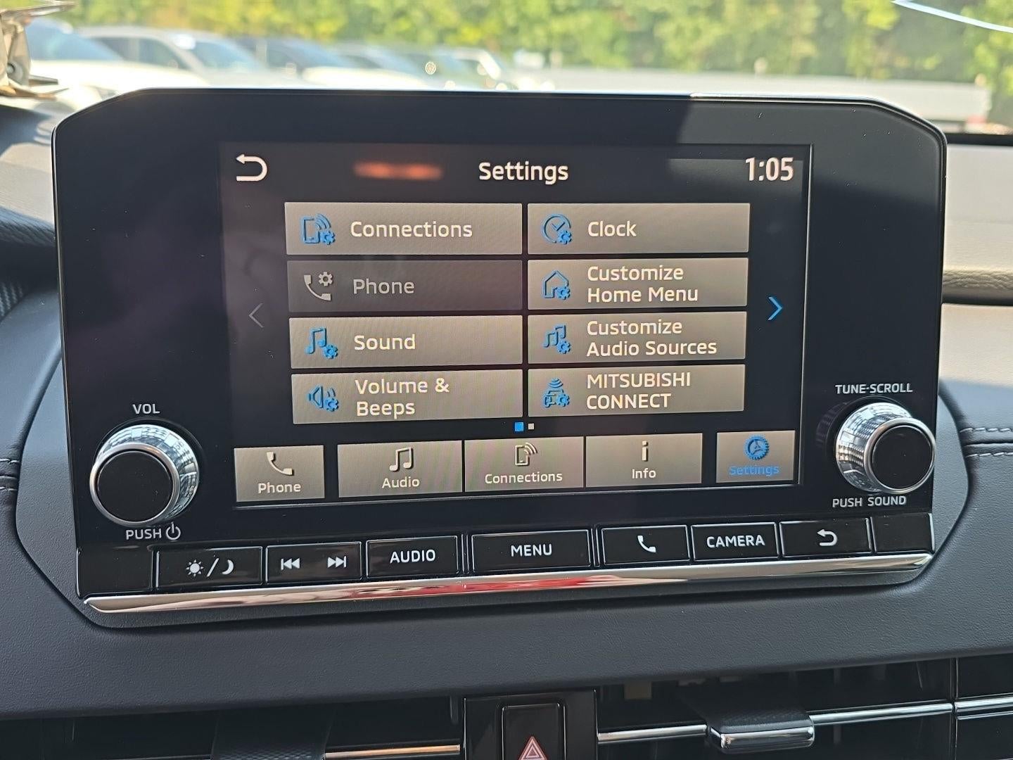 2025 Mitsubishi Outlander Plug-In Hybrid ES